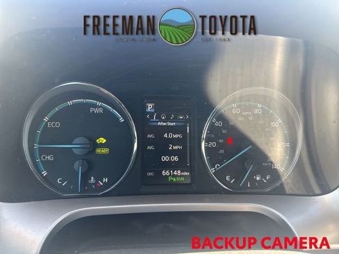 Used 2017 Toyota RAV4 XLE w/ Convenience Package AWD/4WD image 8