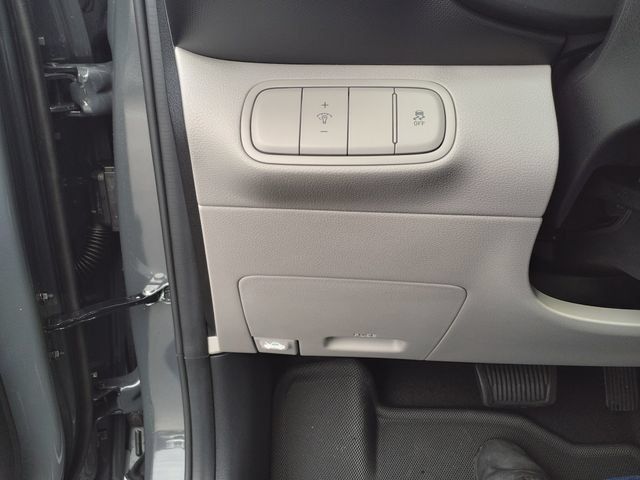 Used 2026 Hyundai Venue SEL FWD image 20