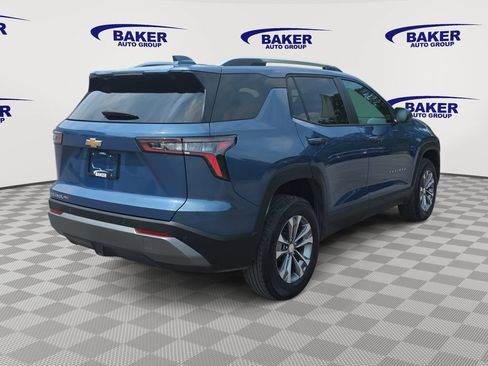 Used 2025 Chevrolet Equinox LT w/ Convenience Package II AWD/4WD image 3