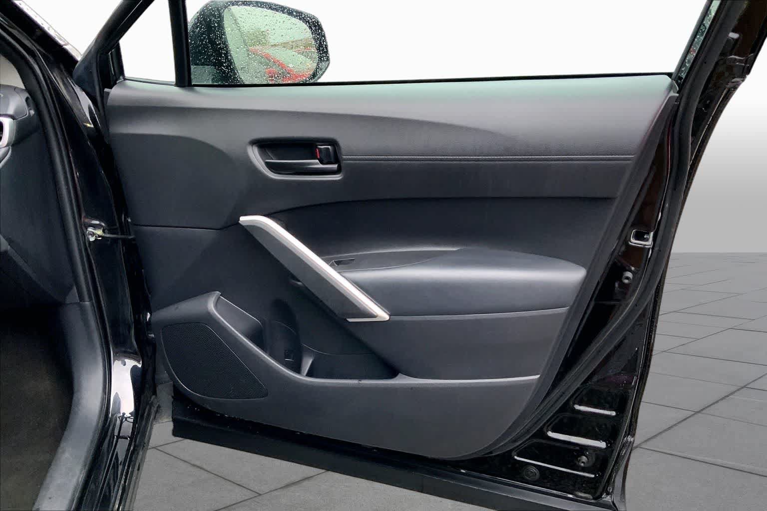Used 2022 Toyota Corolla Cross LE FWD image 22