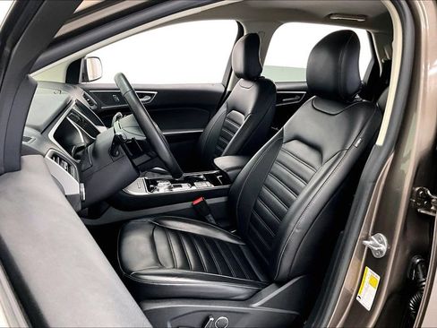 Used 2019 Ford Edge SEL w/ Equipment Group 201A AWD/4WD image 25
