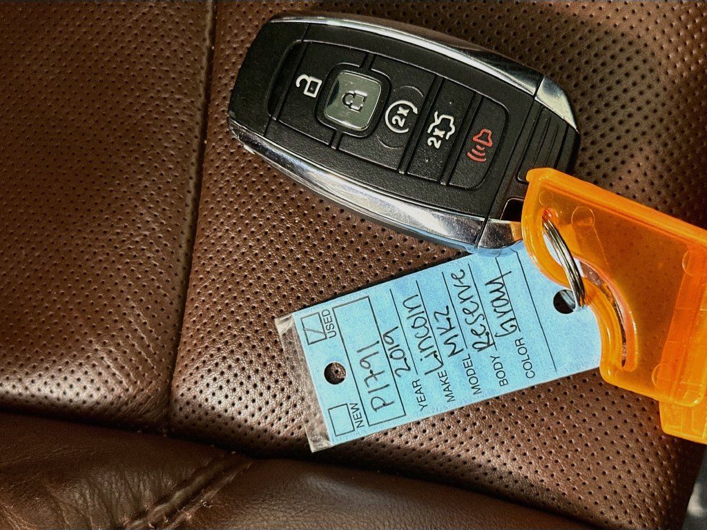 Used 2019 Lincoln MKZ Reserve w/ Luxury Package FWD image 39