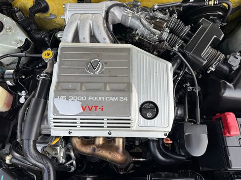 Used 2001 Lexus ES 330 image 28