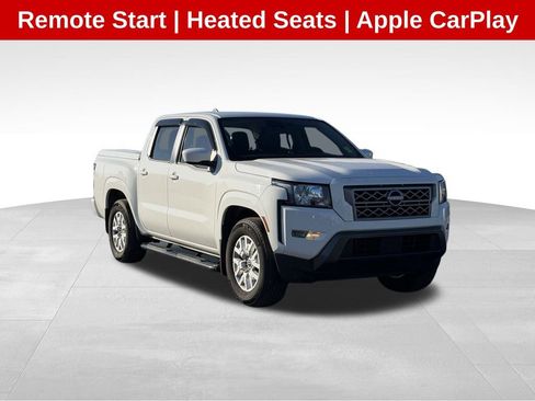 Used 2022 Nissan Frontier SV image 1