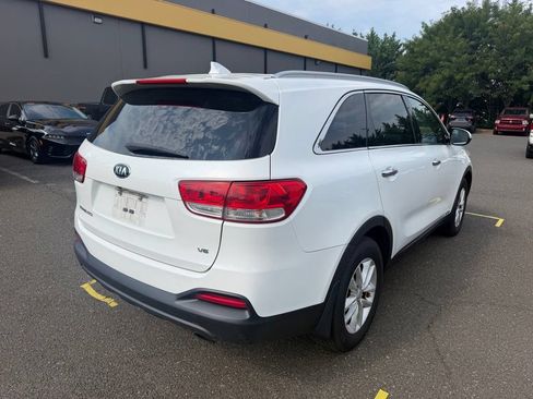 Used 2016 Kia Sorento LX AWD/4WD image 6
