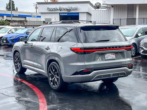 Used 2024 Lexus TX 500h AWD image 2