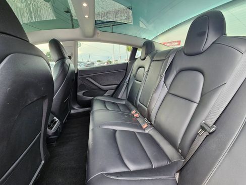 Used 2022 Tesla Model 3 Standard Range RWD image 12