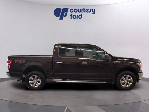 Used 2018 Ford F150 XLT w/ Equipment Group 302A Luxury AWD/4WD image 2