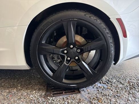 Certified 2017 Chevrolet Camaro LT RWD image 10