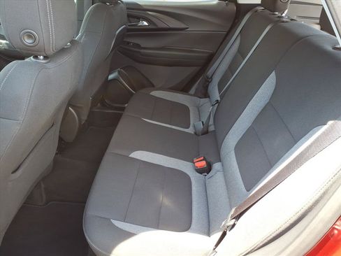 Used 2025 Chevrolet TrailBlazer LT AWD/4WD image 13