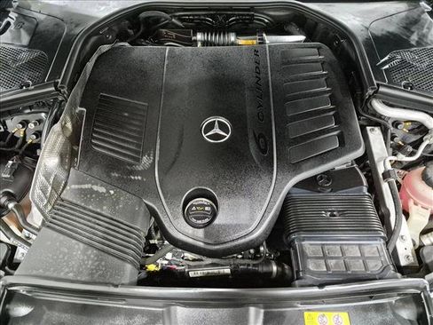 Used 2022 Mercedes-Benz S 500 4MATIC w/ AMG Line Package image 24