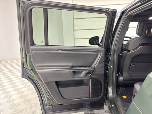 Used 2024 Rivian R1S Adventure AWD/4WD image 17