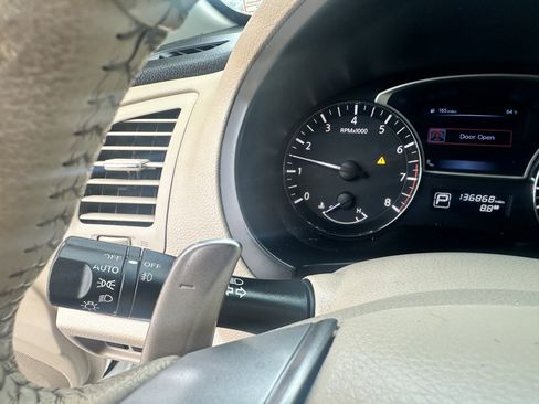 Used 2014 Nissan Altima 3.5 SL w/ Technology Package image 10