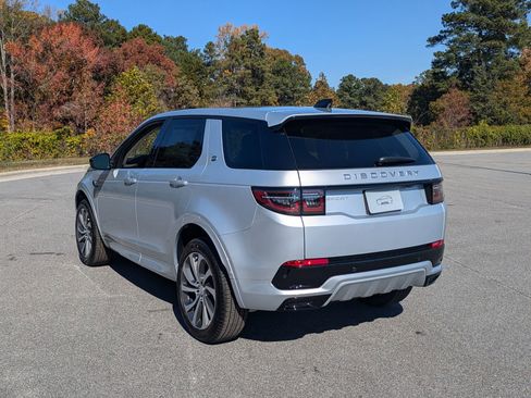 New 2025 Land Rover Discovery Sport S image 7
