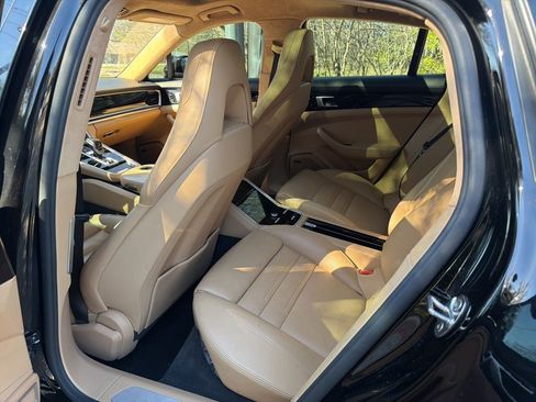 Used 2018 Porsche Panamera Turbo image 13