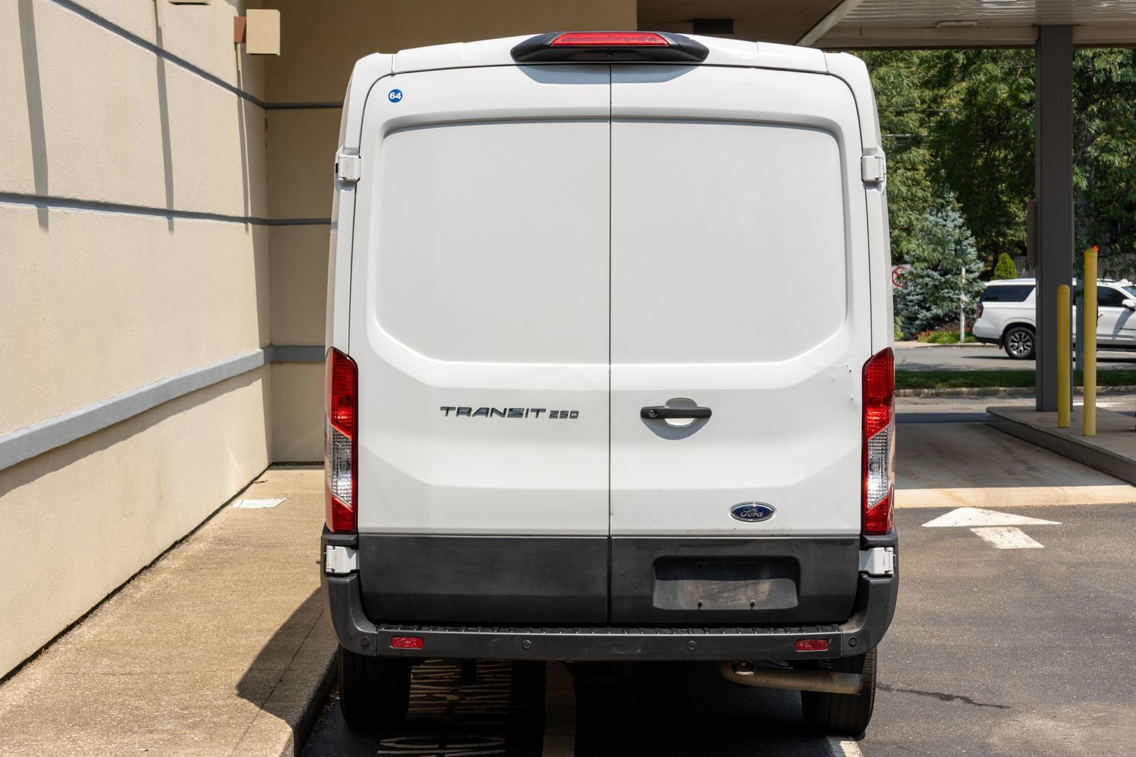Used 2023 Ford Transit 250 Medium Roof w/ Load Area Protection Package RWD image 10