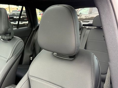 Certified 2026 Mercedes-Benz GLC 300 image 3