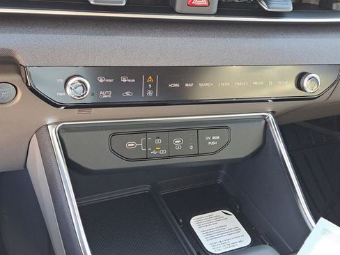 New 2026 Kia Carnival EX FWD image 14