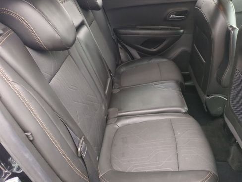 Used 2022 Chevrolet Trax LT w/ Driver Confidence Package image 21