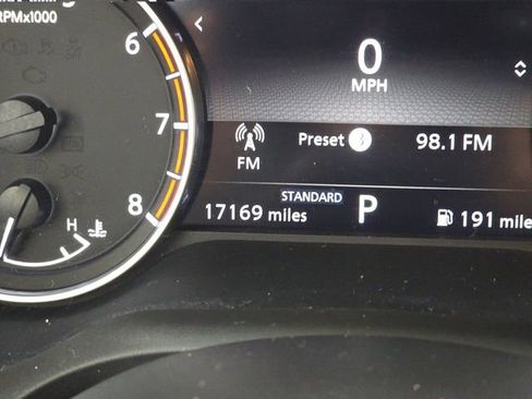 Used 2023 Nissan Rogue SV image 27