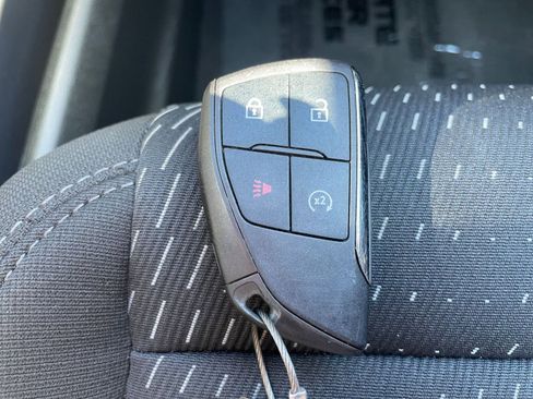 Used 2025 Chevrolet Equinox LT image 22