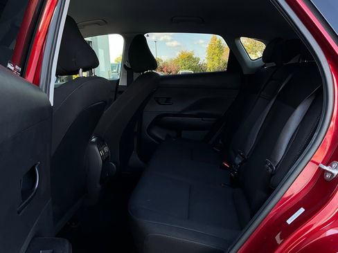 Used 2025 Hyundai Kona SEL image 12