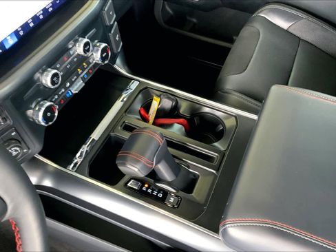Used 2025 Ford F150 Raptor AWD/4WD image 17