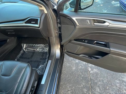 Used 2015 Ford Fusion Energi Titanium w/ Driver Assist Package image 26