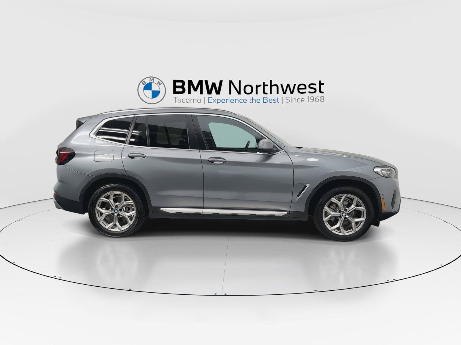 Used 2024 BMW X3 xDrive30i w/ Convenience Package AWD/4WD image 5