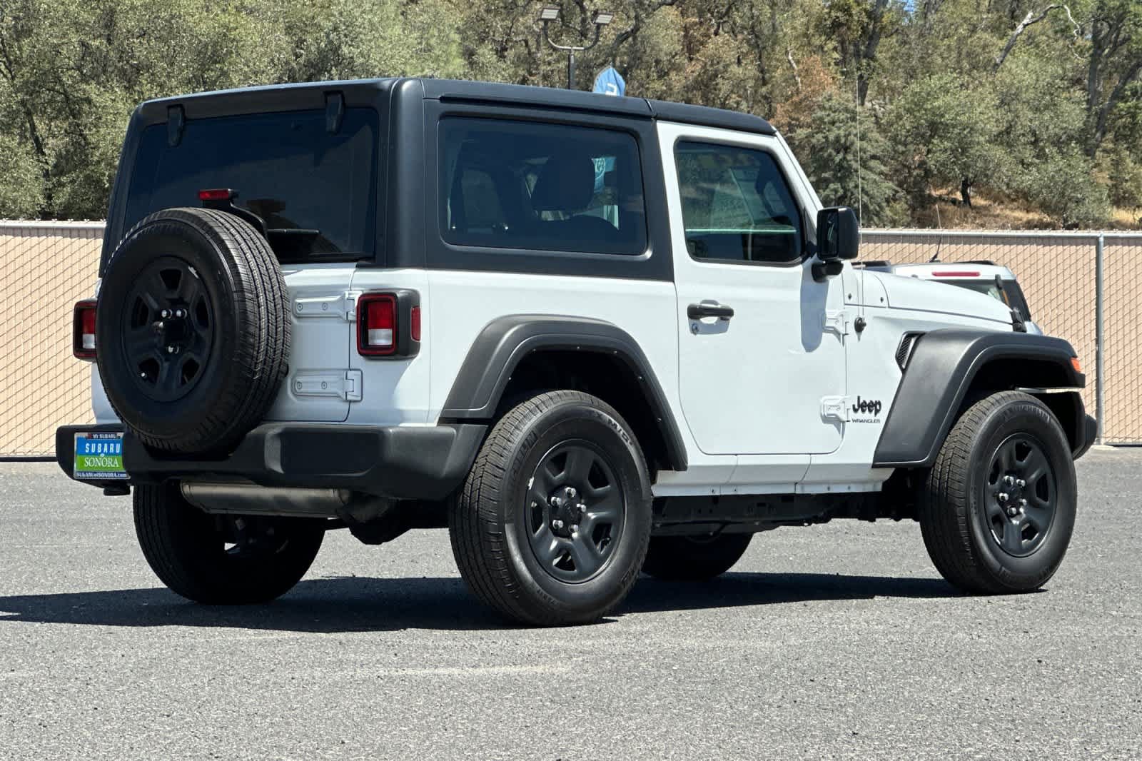 Used 2022 Jeep Wrangler Sport AWD/4WD image 3