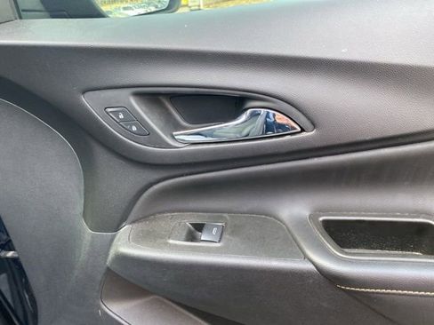 Used 2021 Chevrolet Equinox Premier image 19