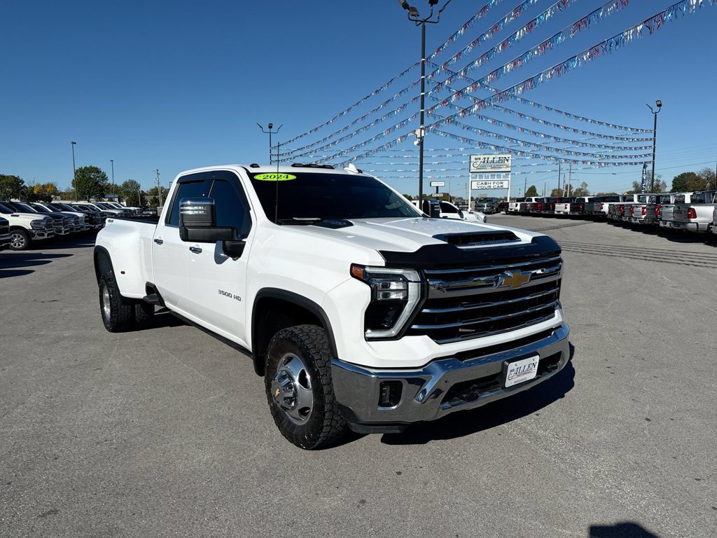 Used 2024 Chevrolet Silverado 3500 LTZ w/ LTZ Convenience Package AWD/4WD image 7