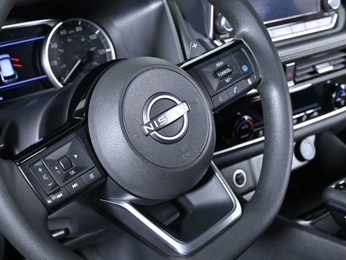 Certified 2023 Nissan Rogue SV image 13