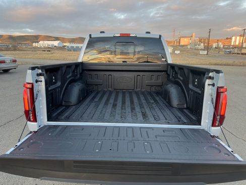 New 2025 Ford F150 Lariat w/ Equipment Group 502A High image 23