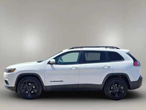 Used 2019 Jeep Cherokee Latitude Plus AWD/4WD image 8