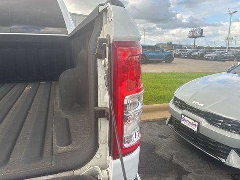 Used 2019 RAM 1500 Big Horn AWD/4WD image 24