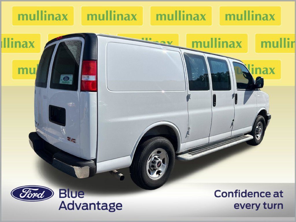 Used 2025 GMC Savana 2500 w/ Driver Convenience Package RWD image 2