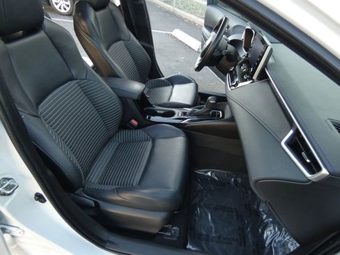 Used 2020 Toyota Corolla XSE image 28