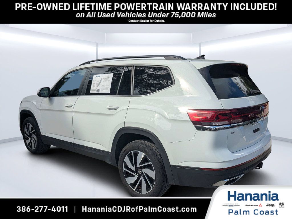 Used 2025 Volkswagen Atlas SE AWD/4WD image 5