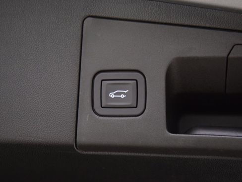 Used 2024 Cadillac XT5 Premium Luxury w/ Technology Package image 27