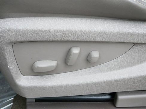 Used 2015 GMC Yukon Denali w/ Open Road Package image 16