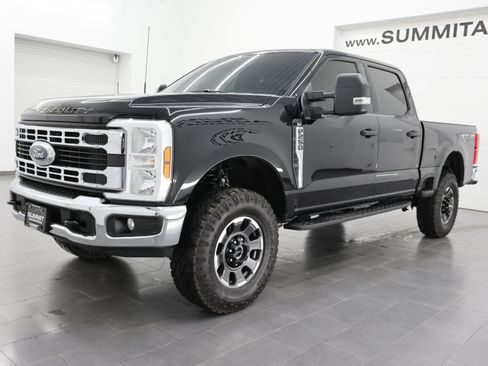 Used 2024 Ford F250 XLT w/ Tremor Off-Road Package image 7