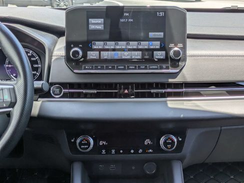 Used 2024 Mitsubishi Outlander FWD image 5