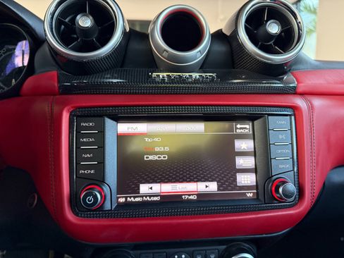 Used 2016 Ferrari California T image 34