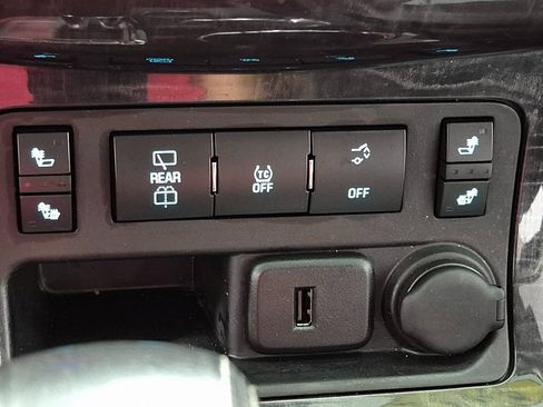 Used 2017 Buick Enclave Leather image 28