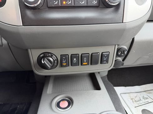 Used 2020 Nissan Frontier SV w/ Midnight Edition Floor Mats image 28