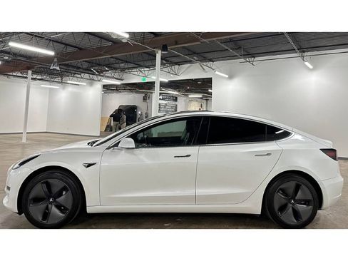 Used 2018 Tesla Model 3 Long Range image 7