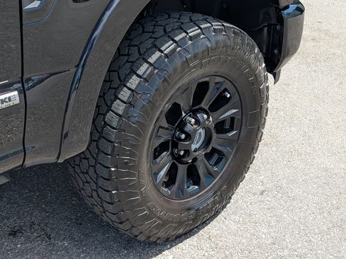 Certified 2022 Ford F250 Lariat w/ Tremor Off-Road Package image 12