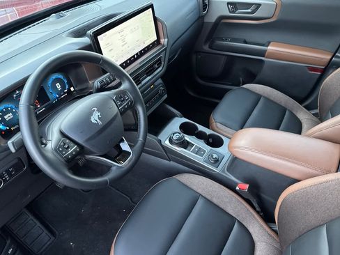 Certified 2025 Ford Bronco Sport Outer Banks w/ Outer Banks Tech Package+ image 11