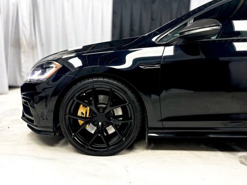 Used 2019 Volkswagen Golf R 4-Door AWD/4WD image 12